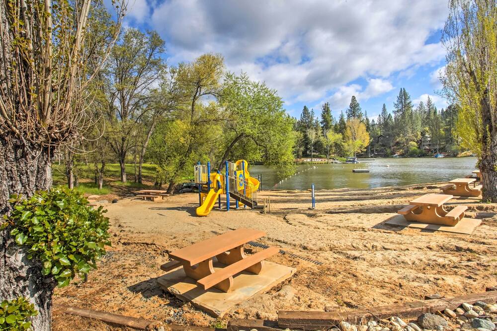Photo of Outdoor in Groveland