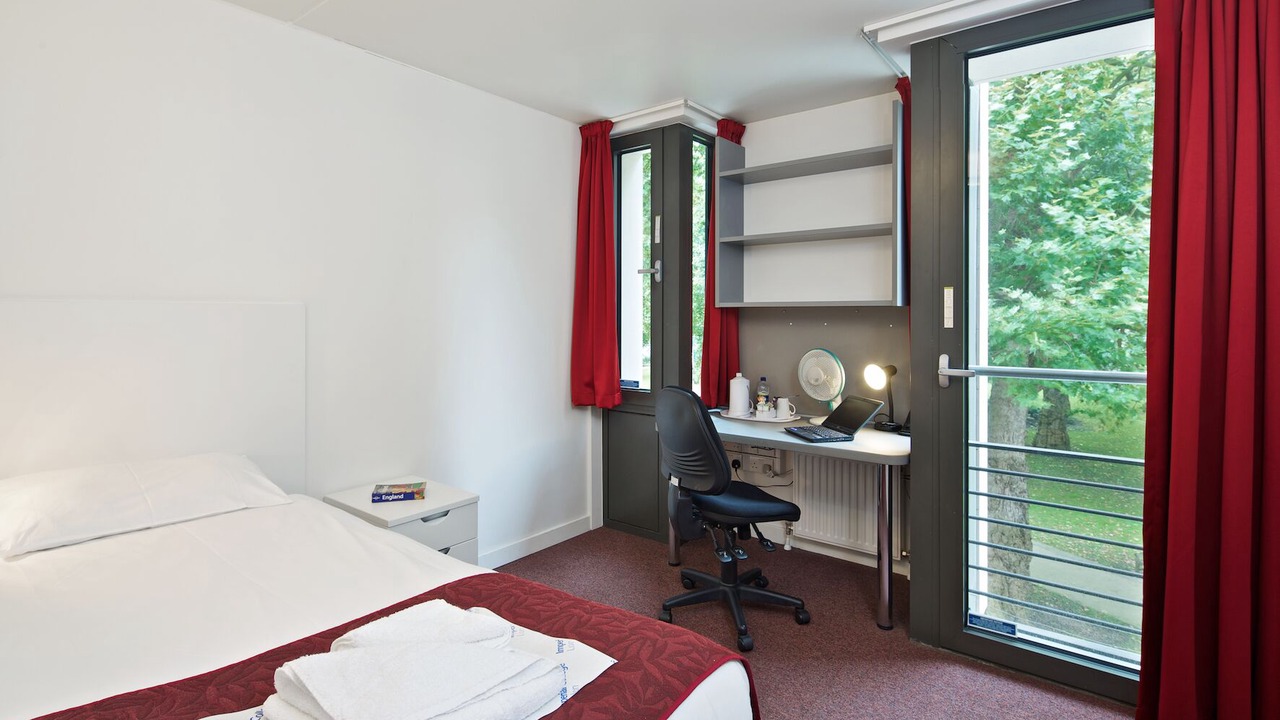 Photo of Bedroom in Knightsbridge and Belgravia