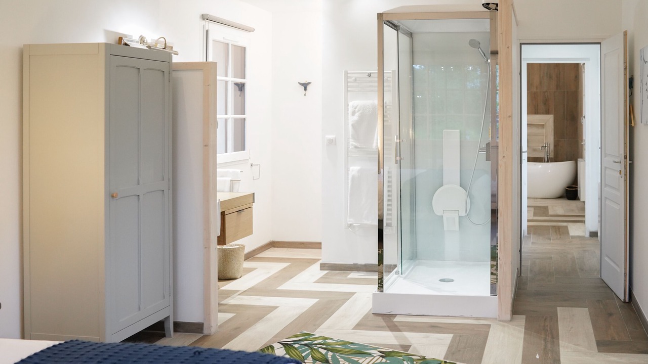 Photo of Bathroom in Bordeaux-Saint-Clair