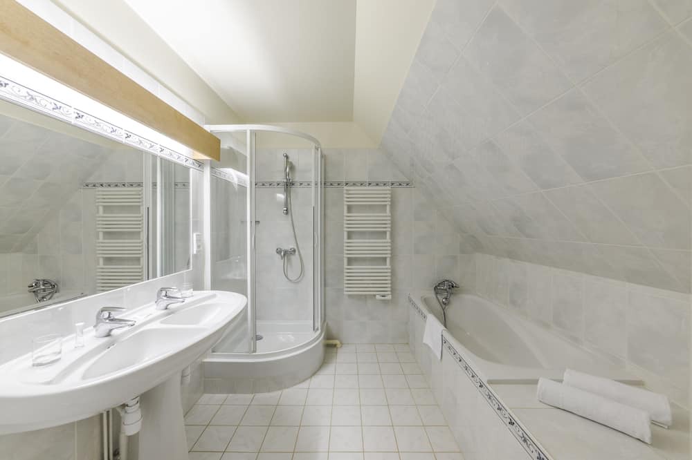 Photo of Bathroom in Cubry