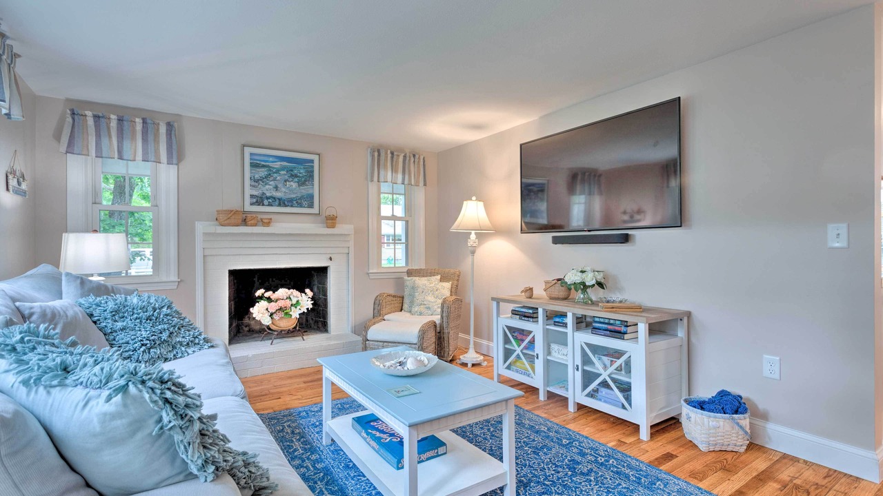 Photo of Livingroom in Teaticket
