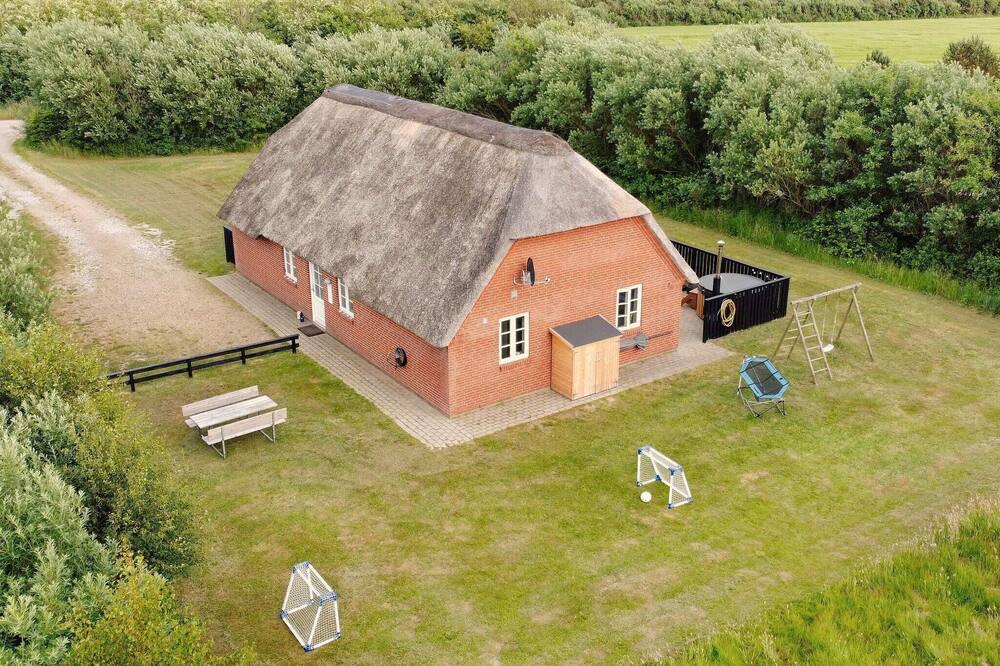 Photo of Outdoor in Øby