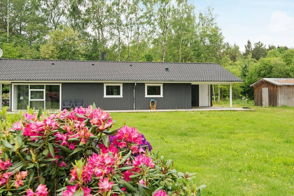 Photo of Outdoor in Ans