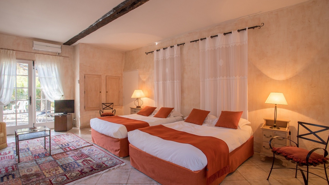 Photo of Bedroom in Floure