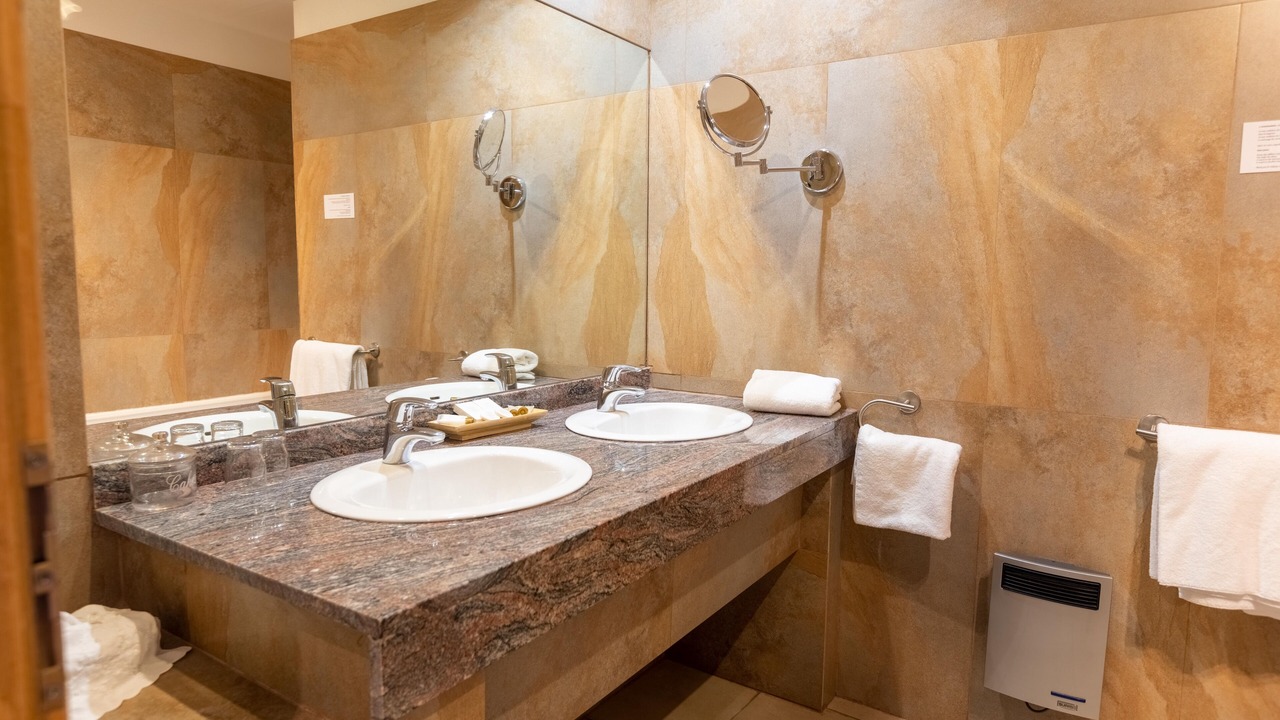 Photo of Bedroom in Floure