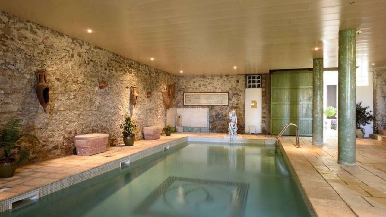 Photo of Others in Floure