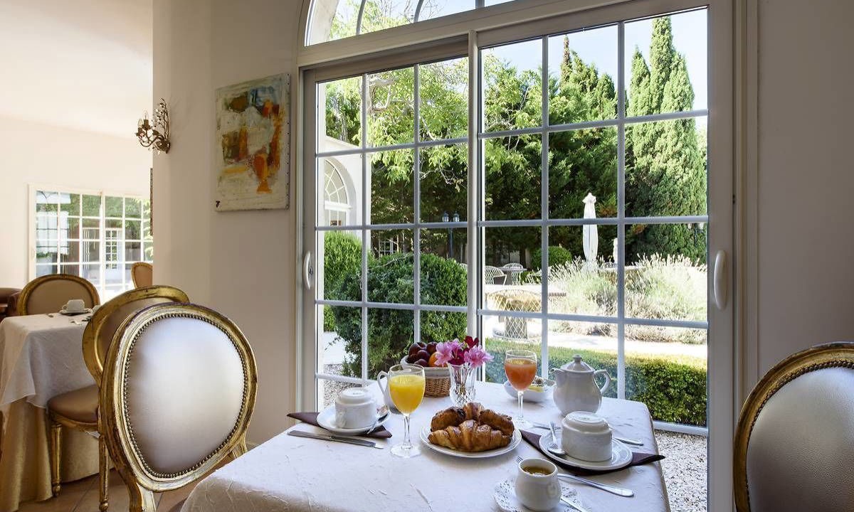 Photo of Others in Floure