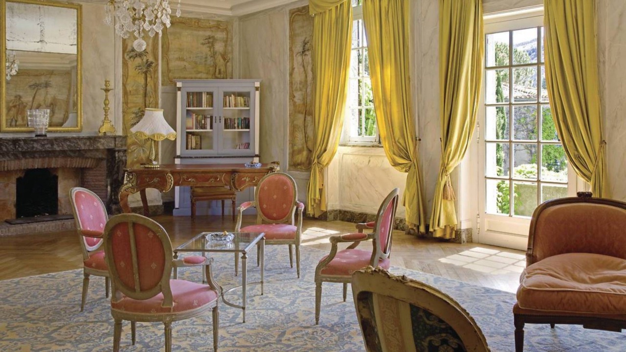 Photo of Others in Floure