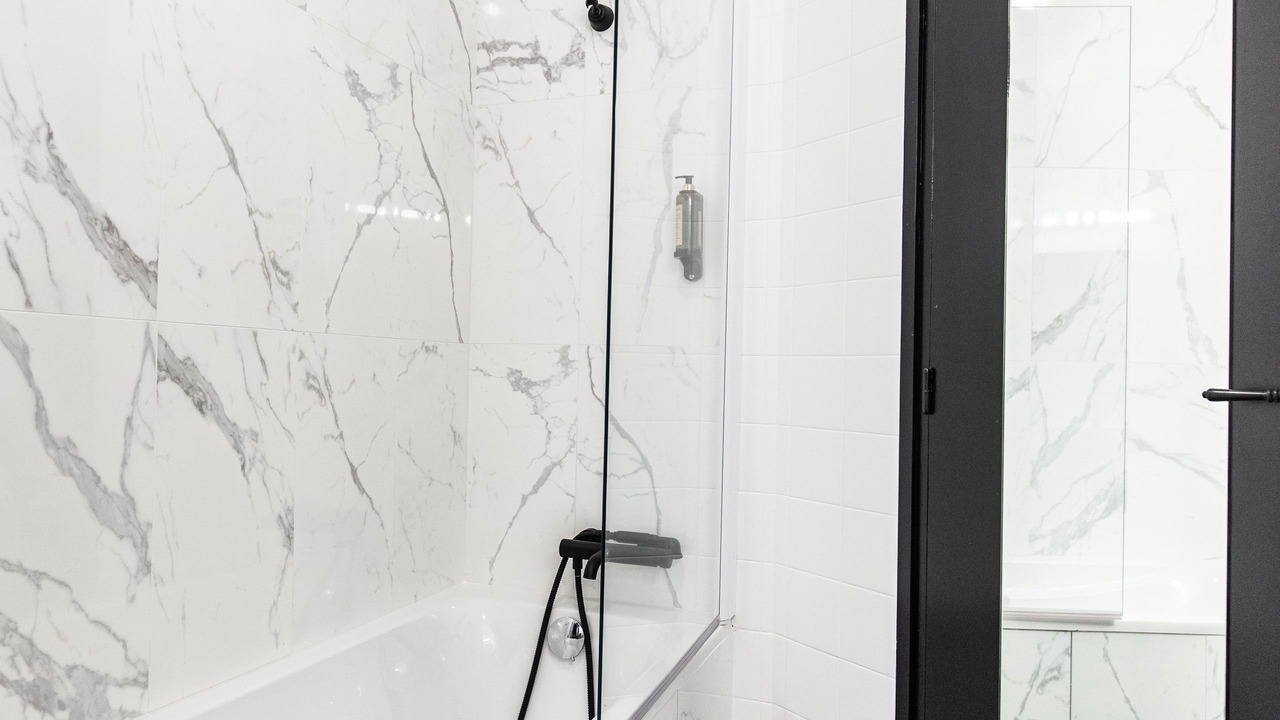 Photo of Bathroom in Centre