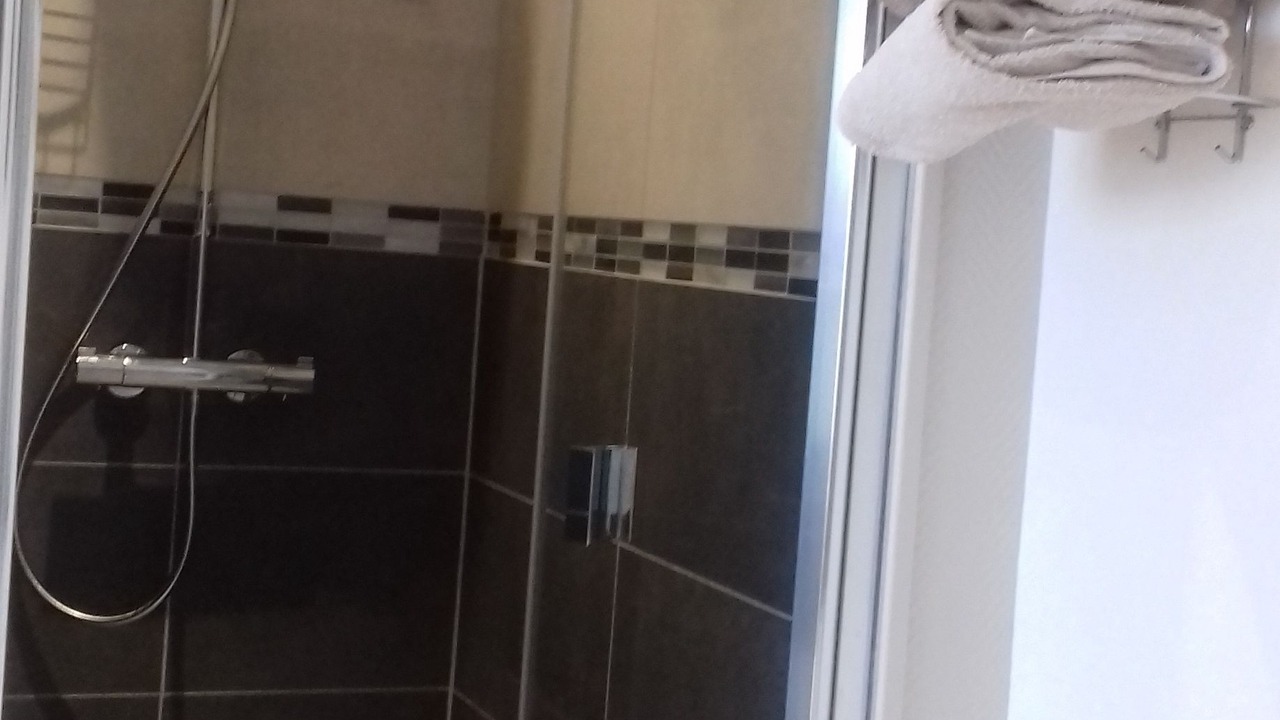 Photo of Bathroom in Bapaume