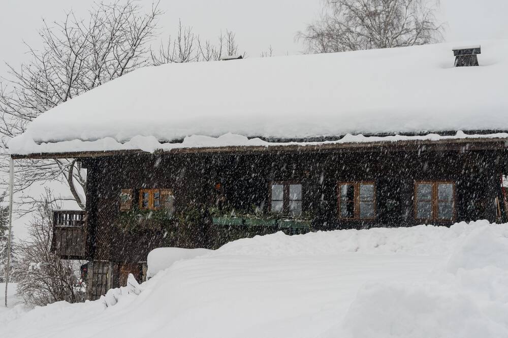 Photo of Outdoor in Thones