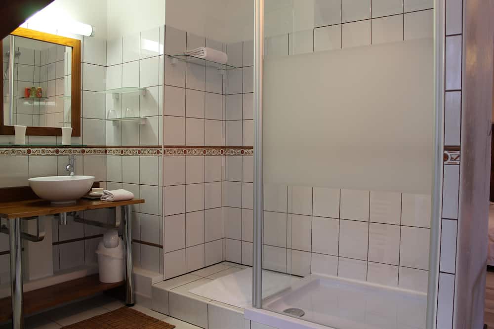 Photo of Bathroom in Lamotte-Beuvron