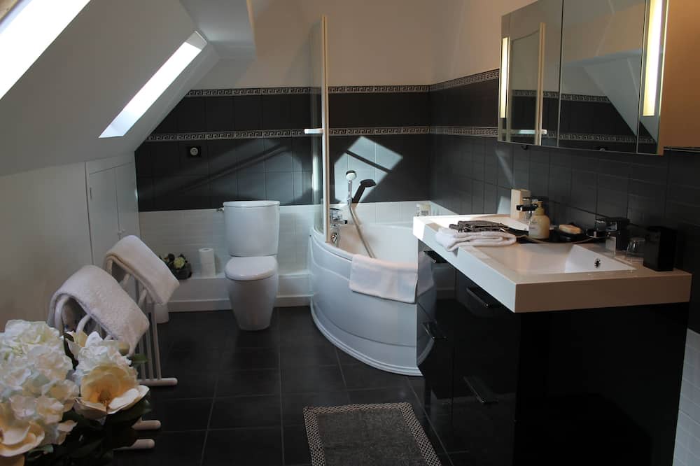 Photo of Bathroom in Lamotte-Beuvron
