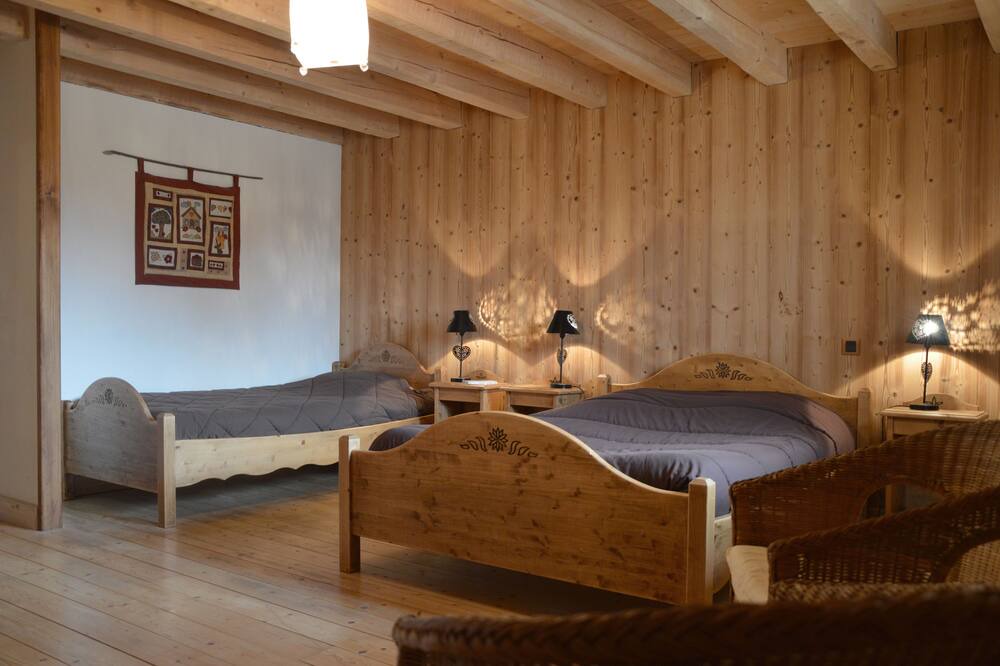 Photo of Bedroom in Saint-Eustache