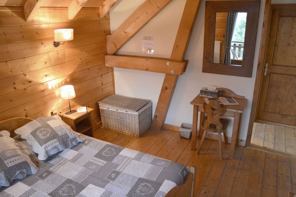 Photo of Bedroom in Saint-Eustache