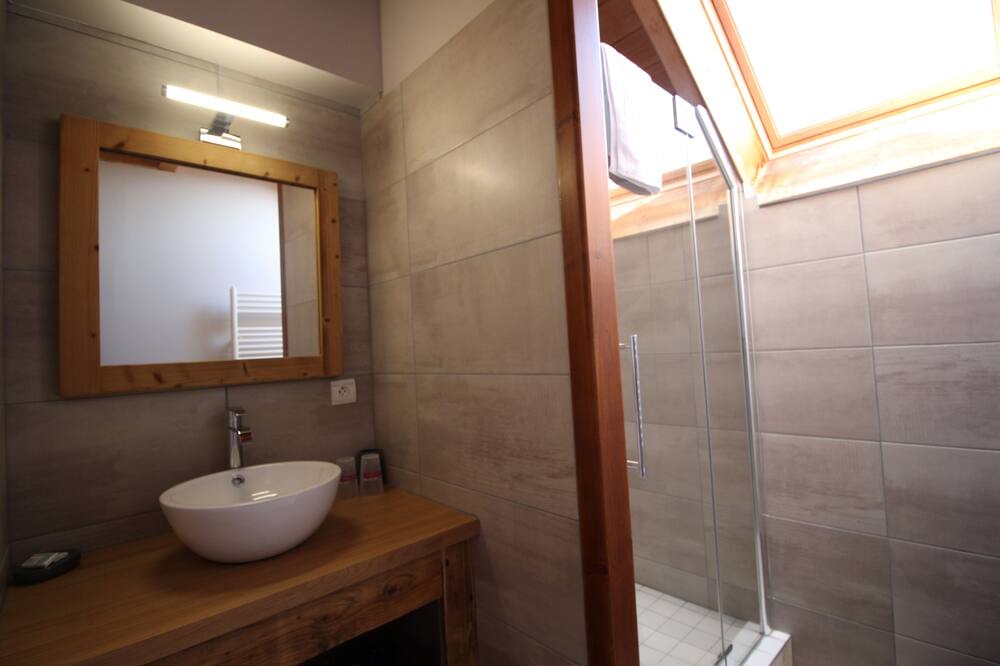 Photo of Bathroom in Saint-Eustache