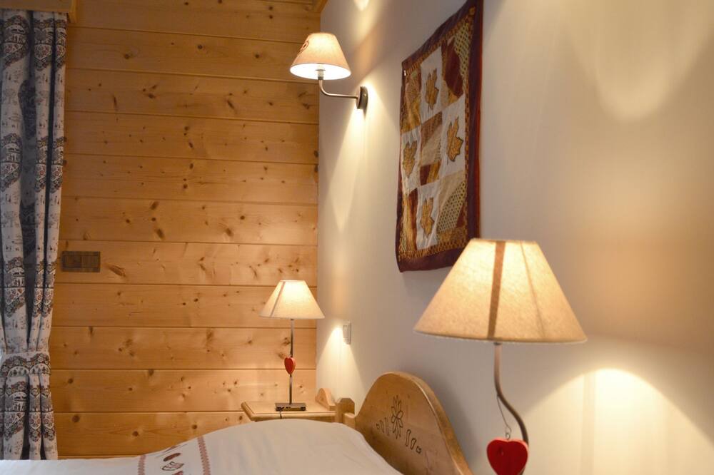 Photo of Bedroom in Saint-Eustache