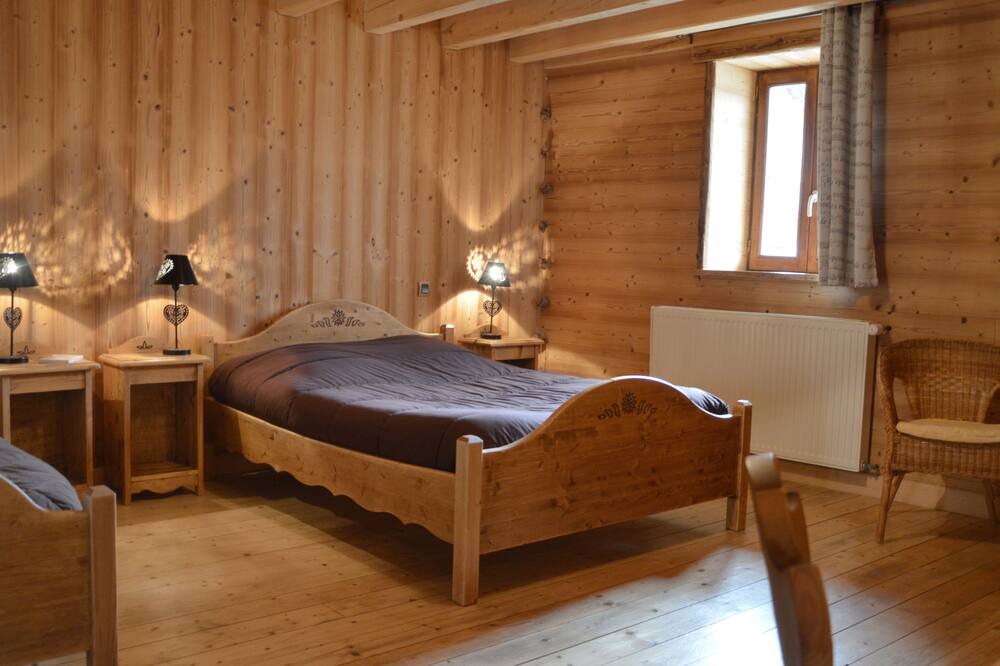 Photo of Bedroom in Saint-Eustache