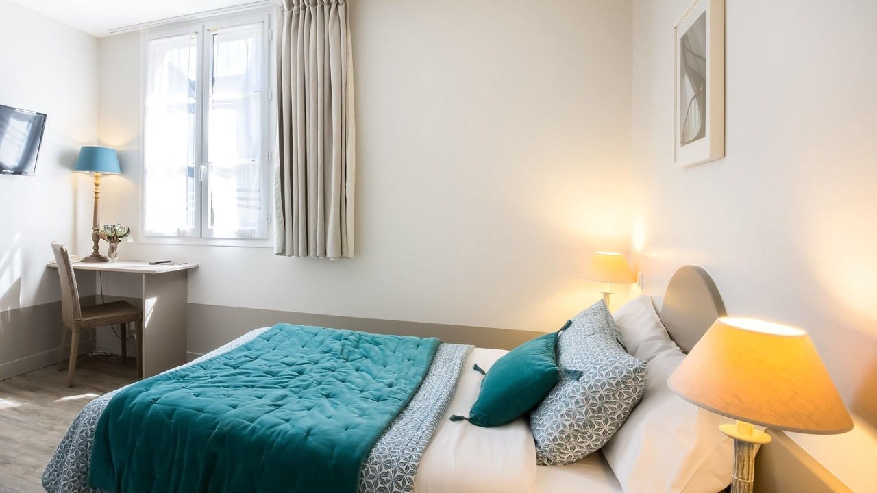 Photo of Bedroom in Tours City Centre