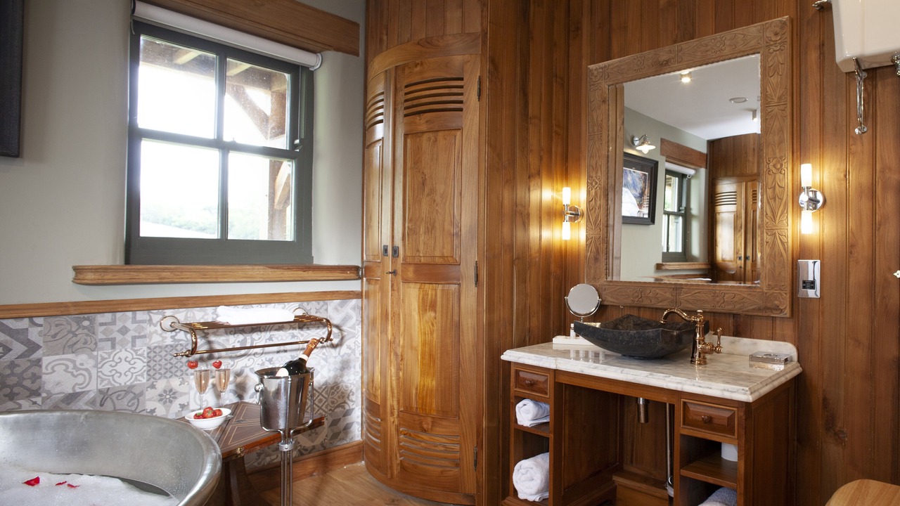 Photo of Others in Stanley