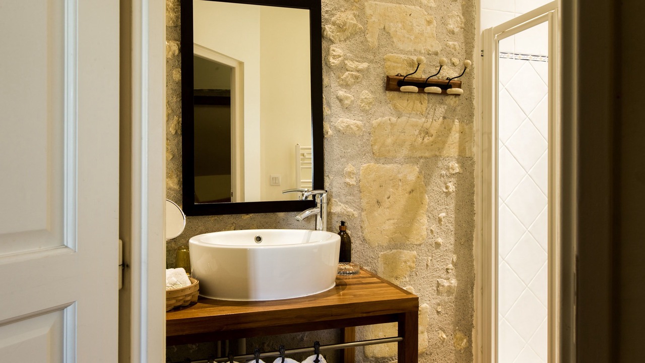 Photo of Bathroom in Vouvray