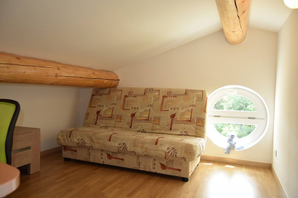 Photo of Others in Orgon