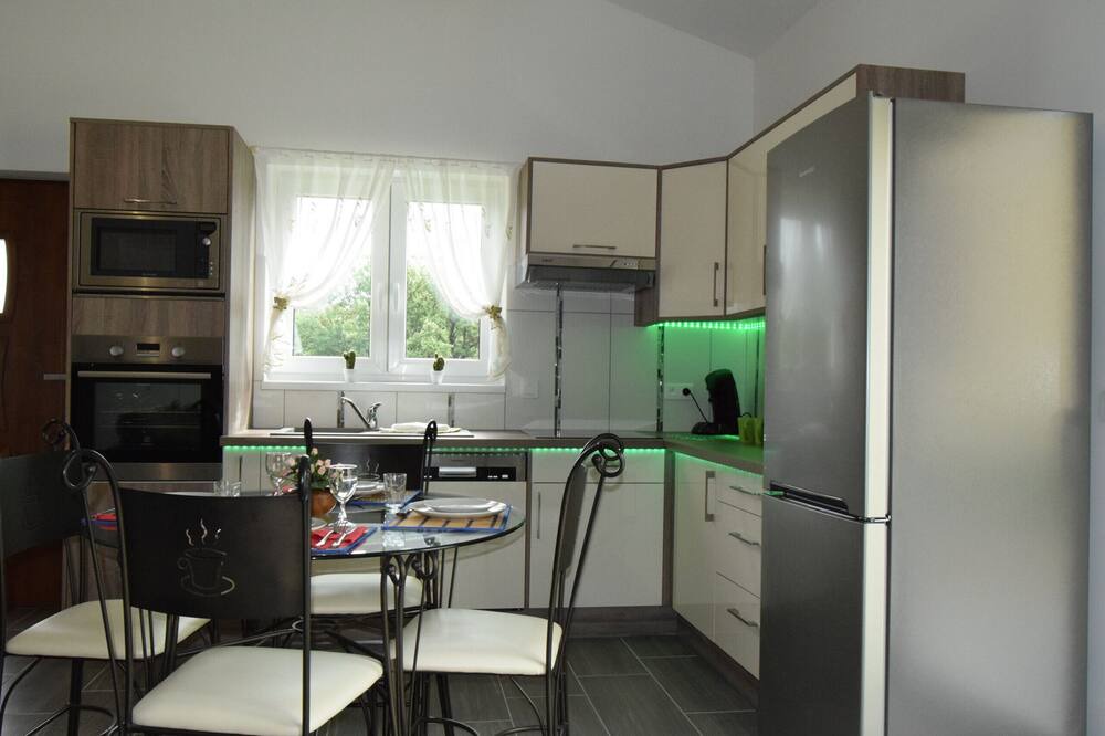 Photo of Others in Orgon