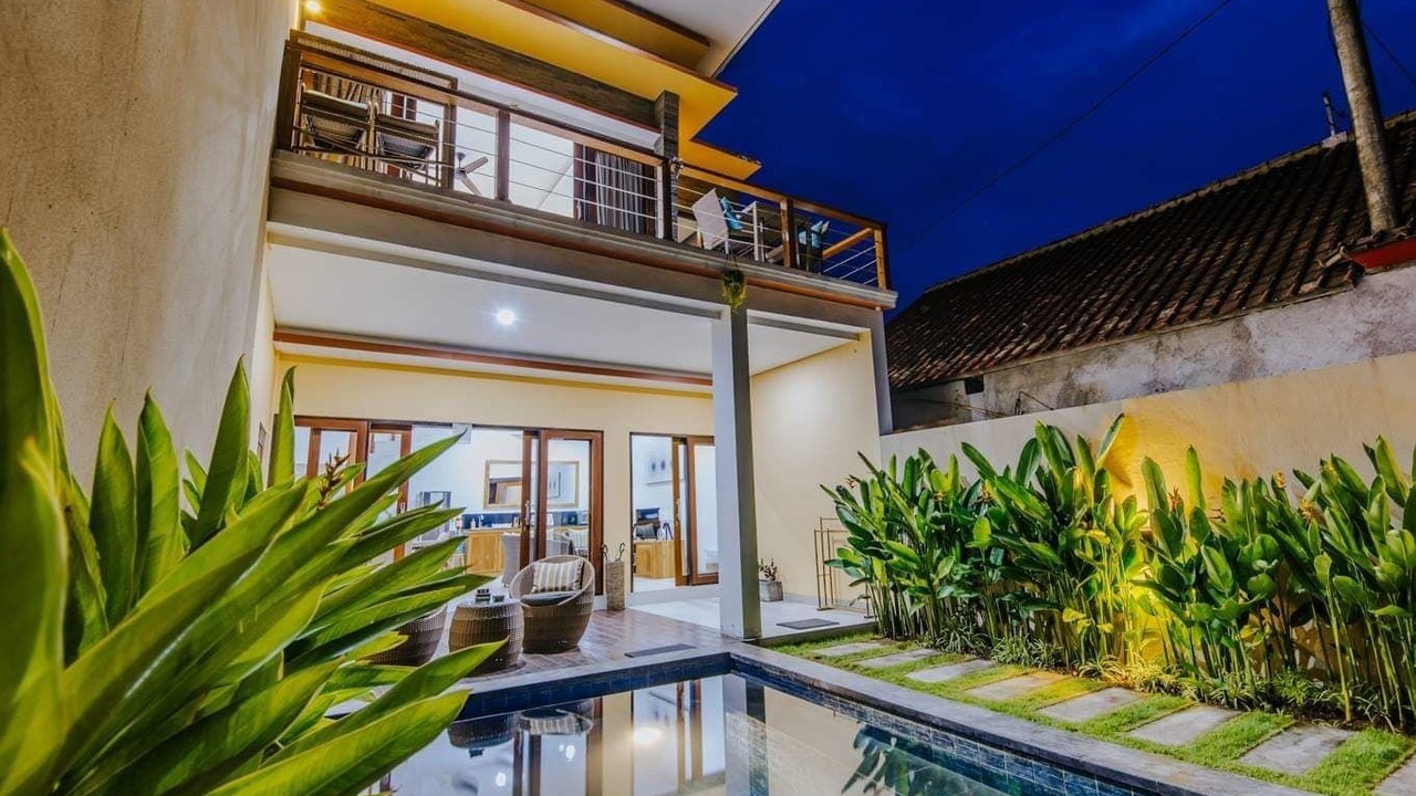 Photo of Outdoor in Mushroom Bay