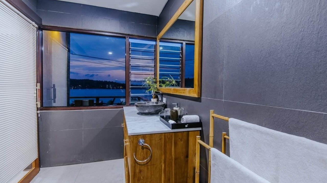 Photo of Others in Mushroom Bay