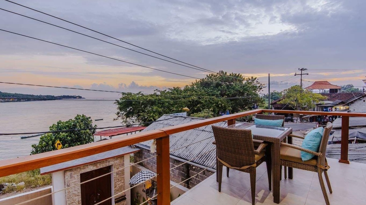 Photo of Others in Mushroom Bay