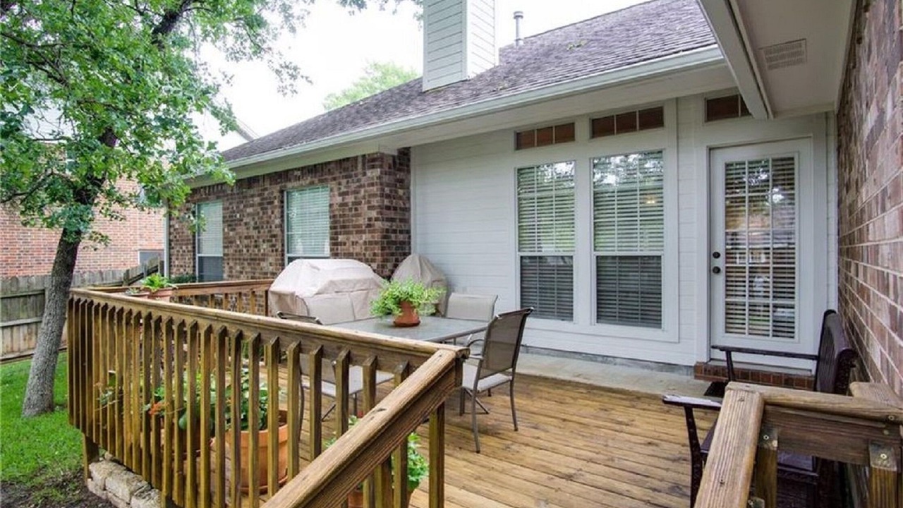 Photo of Outdoor in Shirewood
