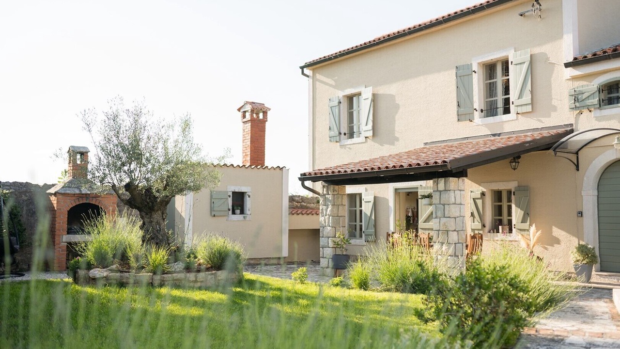 Photo of Outdoor in Flengi