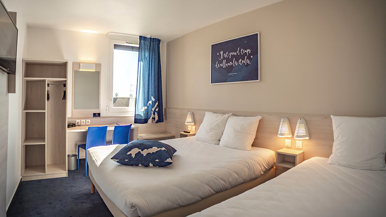 Photo of Bedroom in Saint-Saturnin