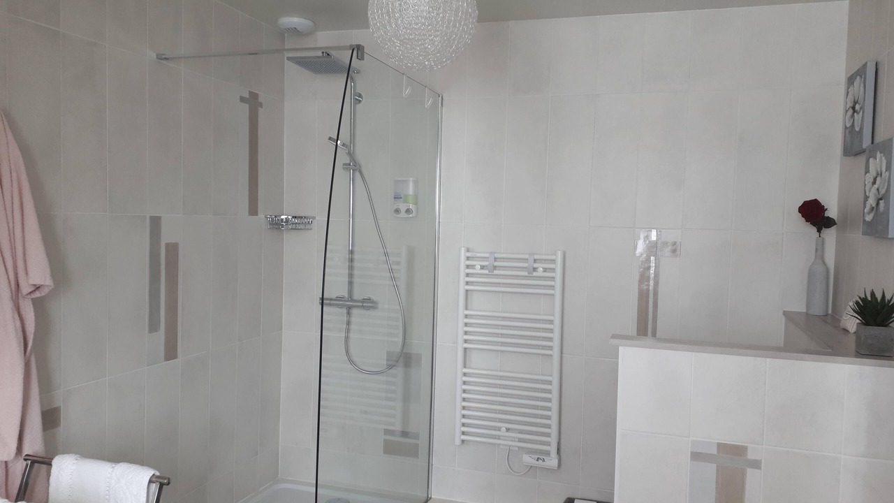 Photo of Bathroom in Limetz-Villez