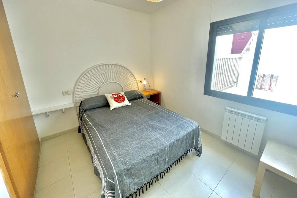 Photo of Bedroom in Roses Town Center