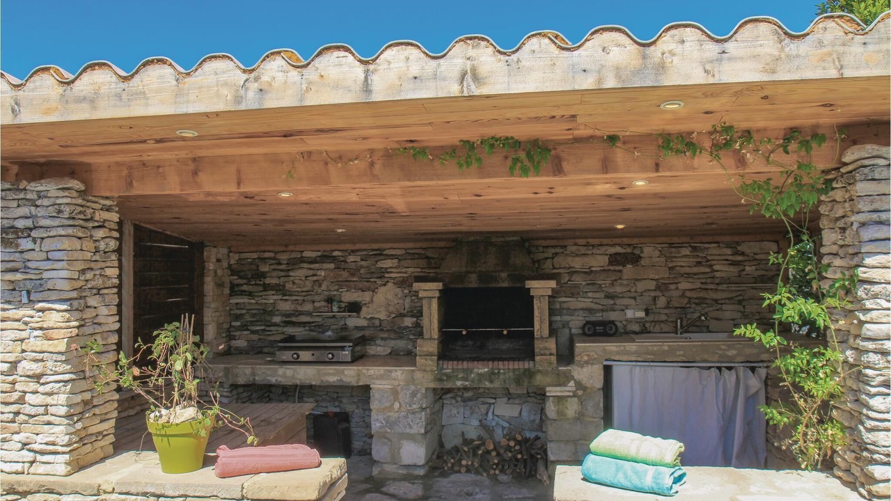 Photo of Outdoor in Saint-Paul-Trois-Chateaux