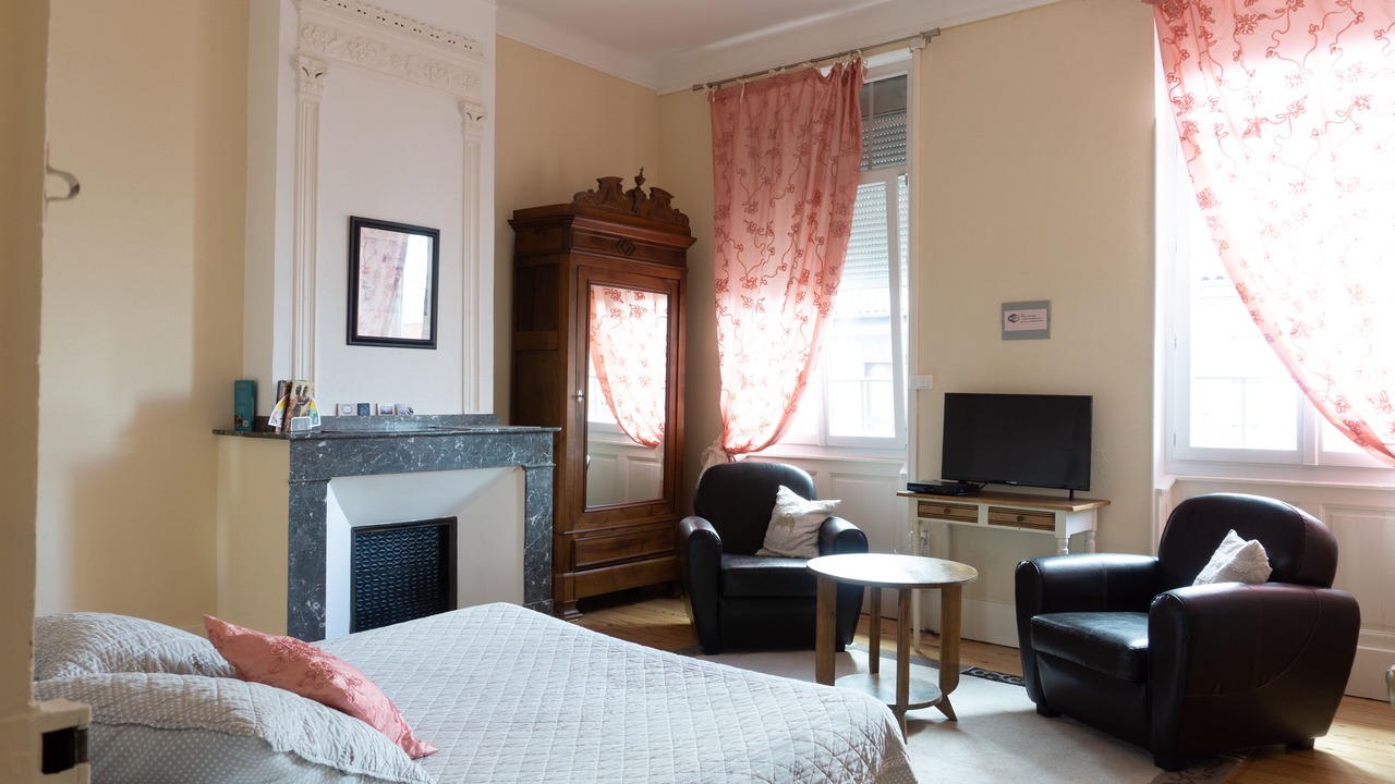 Photo of Bedroom in Montauban