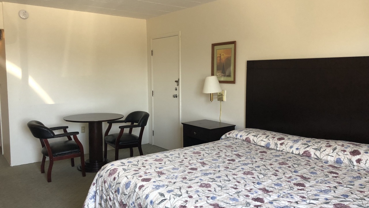 Photo of Bedroom in Belmar