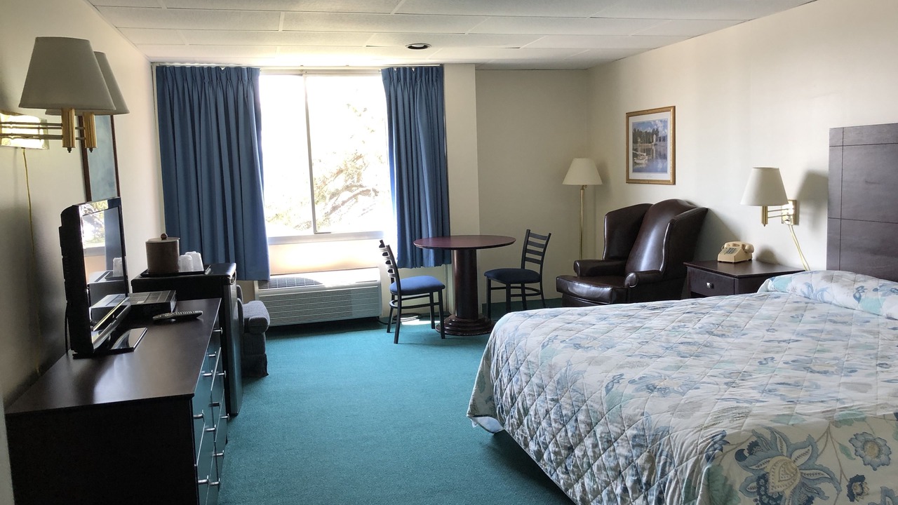 Photo of Bedroom in Belmar