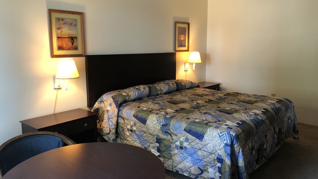 Photo of Bedroom in Belmar