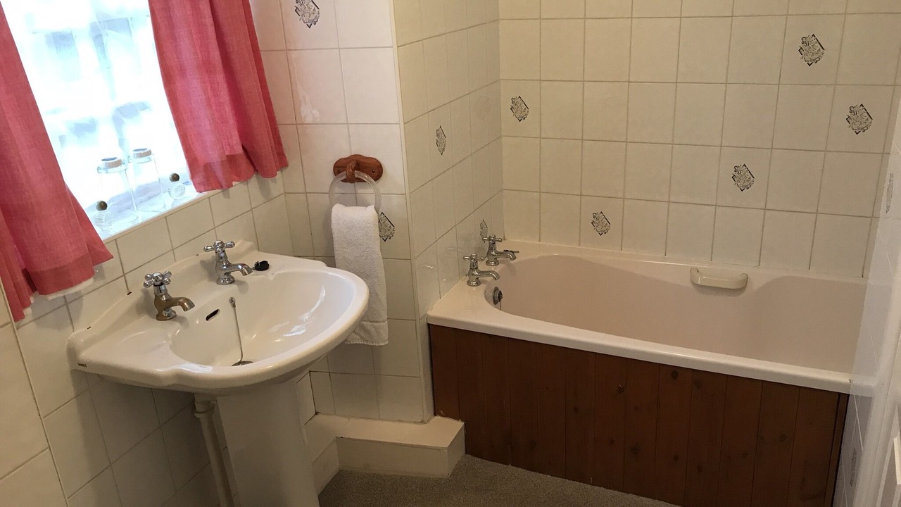 Photo of Bathroom in Eyam