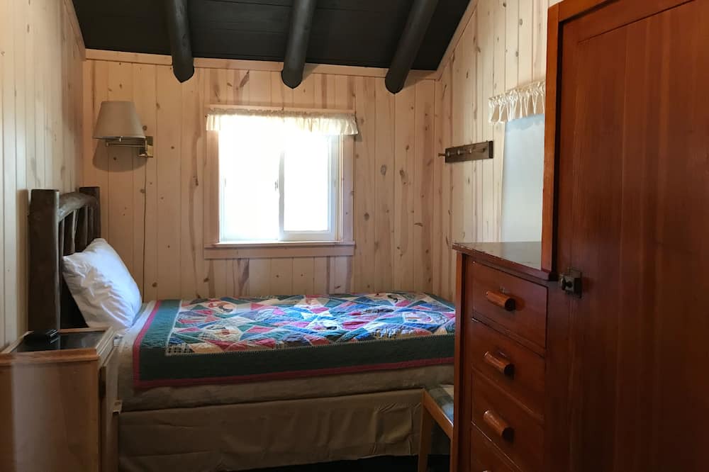 Photo of Bedroom in Rogers City