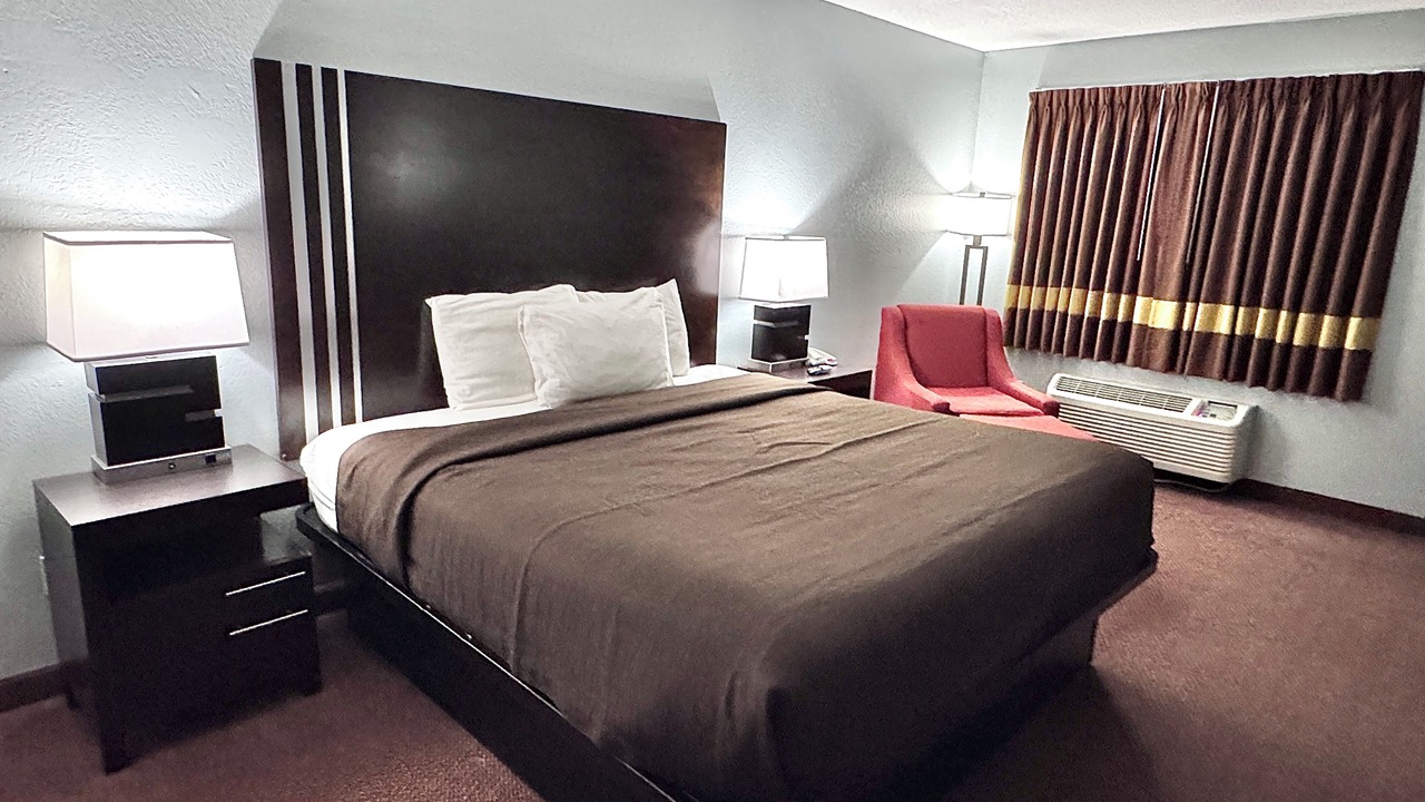 Photo of Bedroom in Owensville