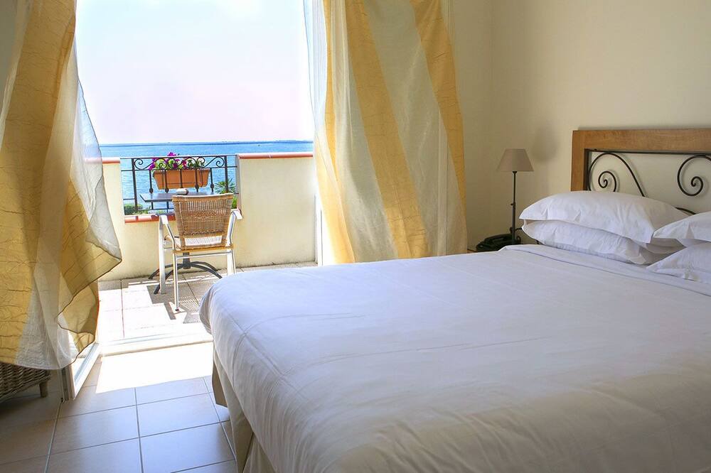 Photo of Bedroom in Meze