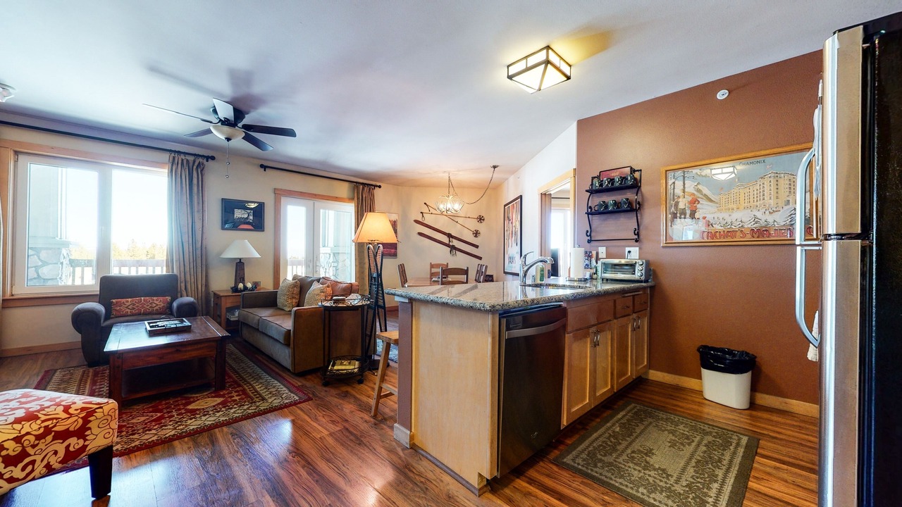 Photo of Kitchen in Mammoth Lakes