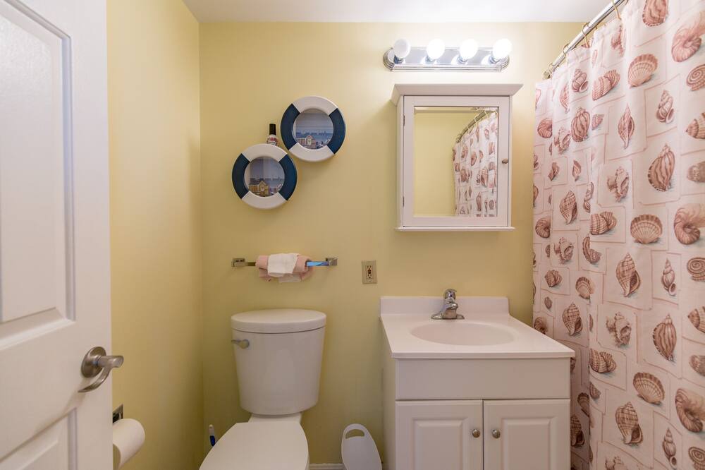 Photo of Bathroom in Old Orchard Beach