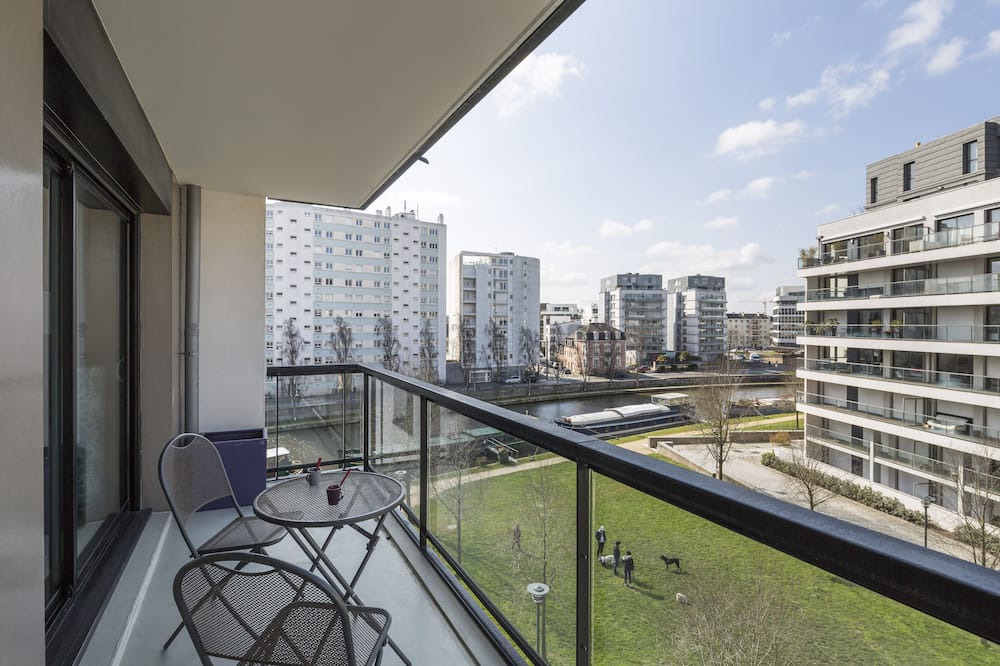 Photo of Patio Balcony in Bourg-l'Eveque