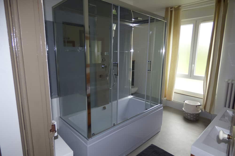 Photo of Bathroom in Bogny-sur-Meuse