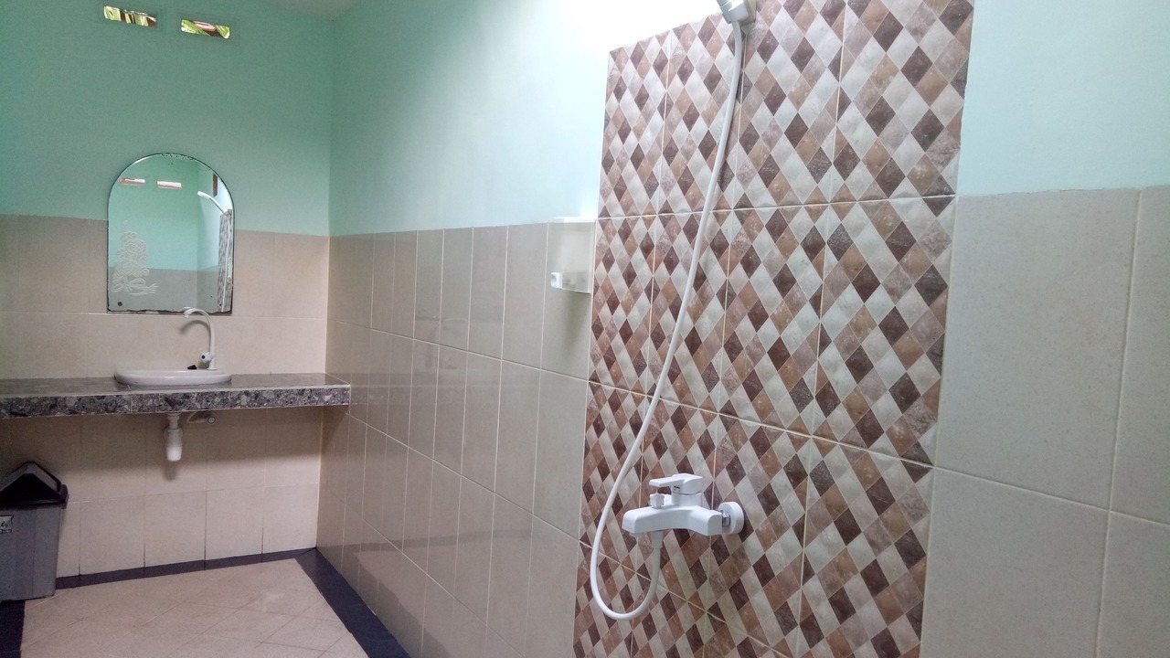 Photo of Bathroom in Sekotong Barat