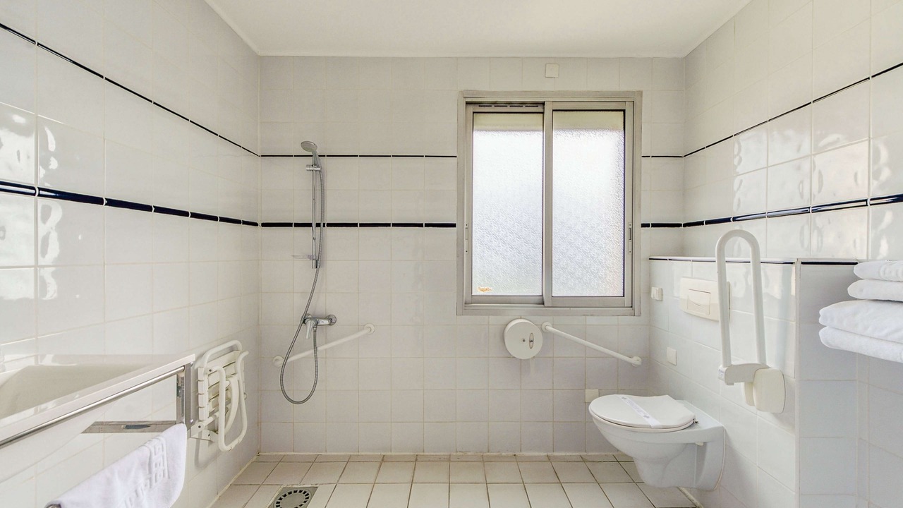 Photo of Bathroom in Castres